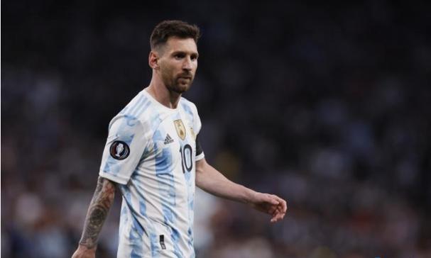 上海欢乐谷失火 游客:还以为是表演